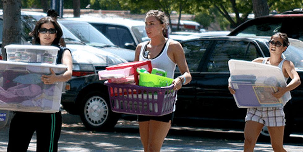 10 Things College Freshmen Think About In The First Week Of Classes, Without Fail