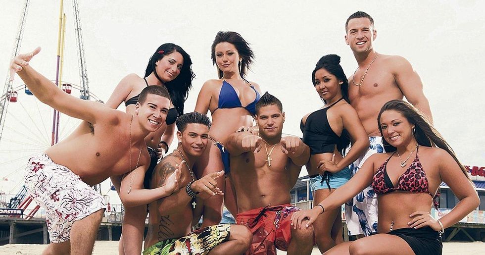 6 Stages of Summer As Told By "Jersey Shore"