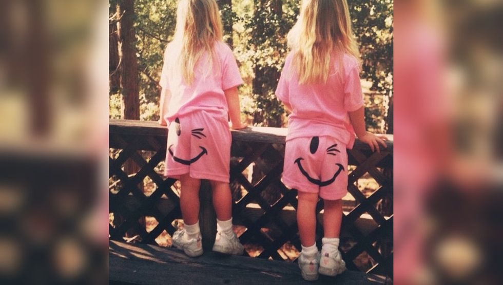 13 Telltale Signs You Grew Up With A Twin