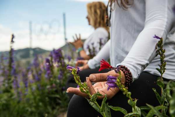 11 Ways To Let Go Of Negative Feelings