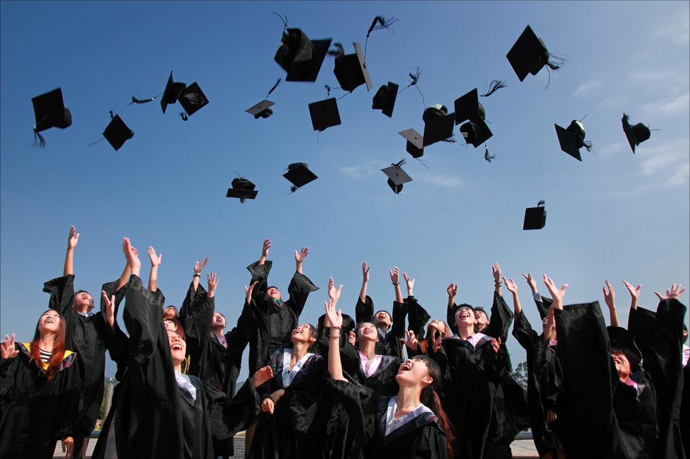 4 Things To Do Now That You've Graduated High School
