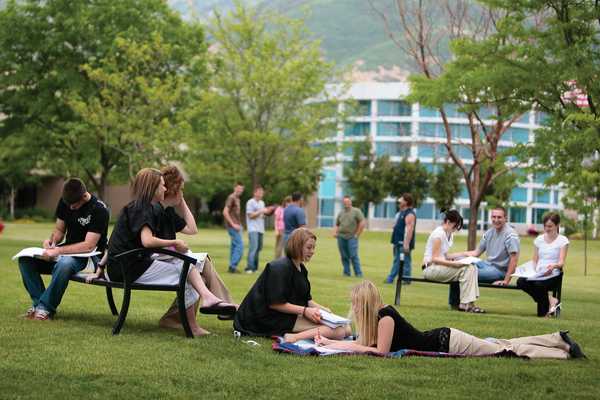 13 Things That Aren't A Given For Everyone In College