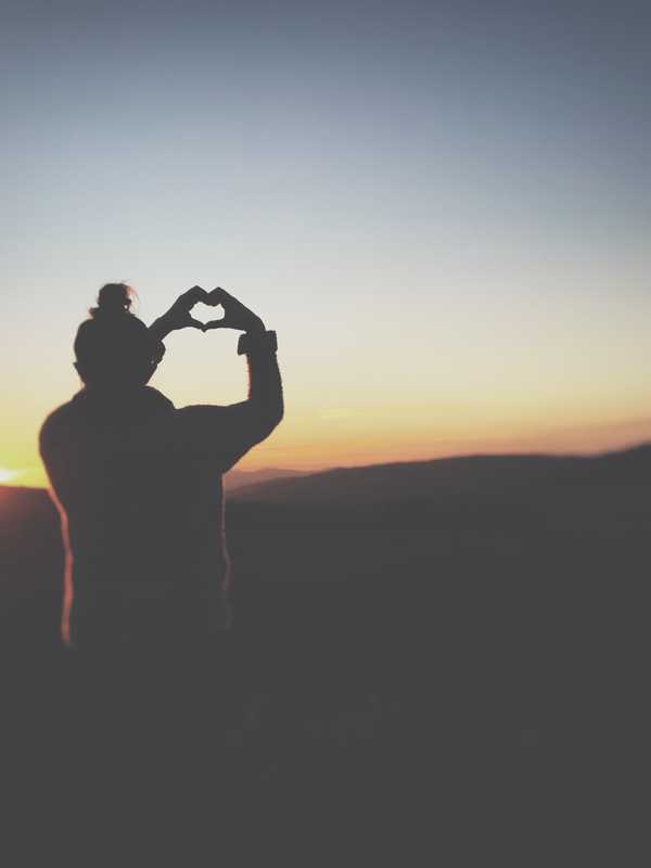 7 Simple Ways To Spread Love In A World Full Of Hate