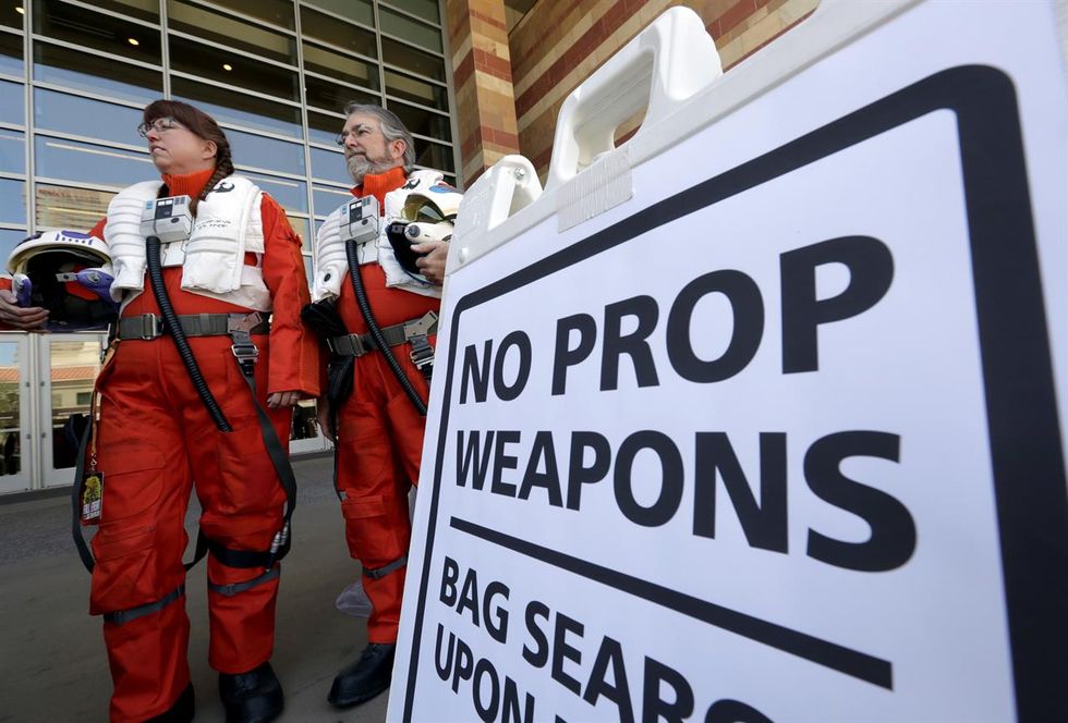 What Phoenix Comicon's Prop Ban Means For Convention Safety