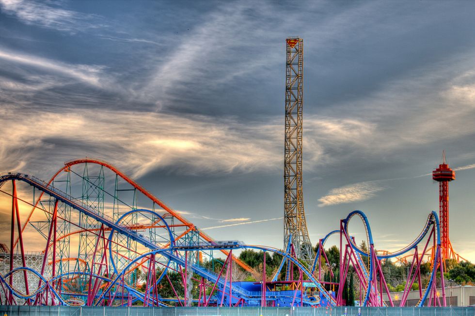 The Best 6 Rides To Ride At Six Flags Magic Mountain