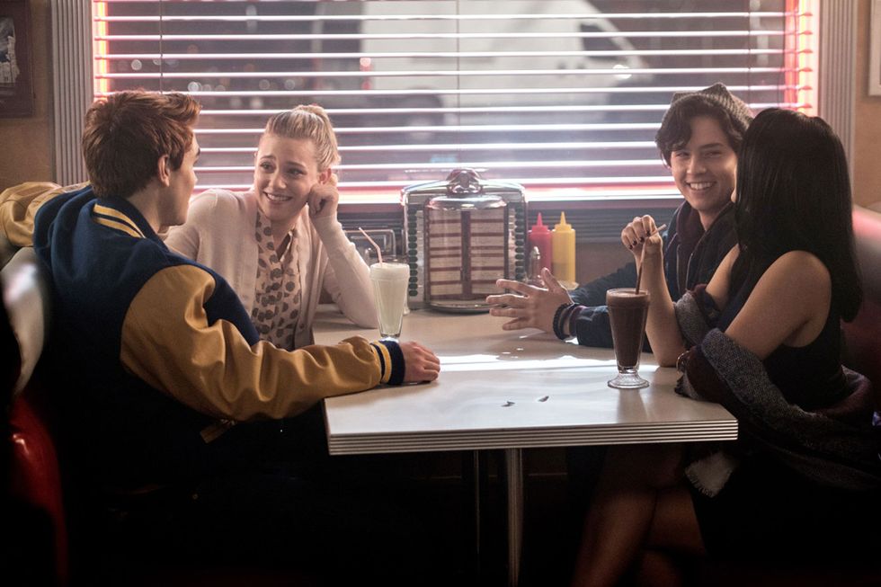 The 4 Stages Of Getting Addicted to 'Riverdale'