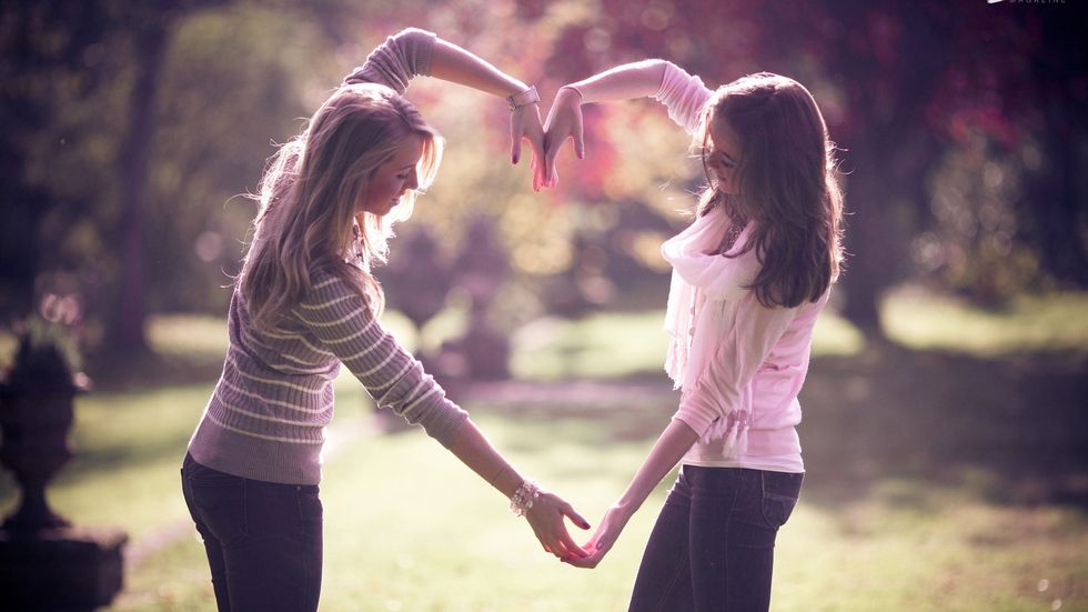 7 Differences Between Your Best Friend And Other Friends