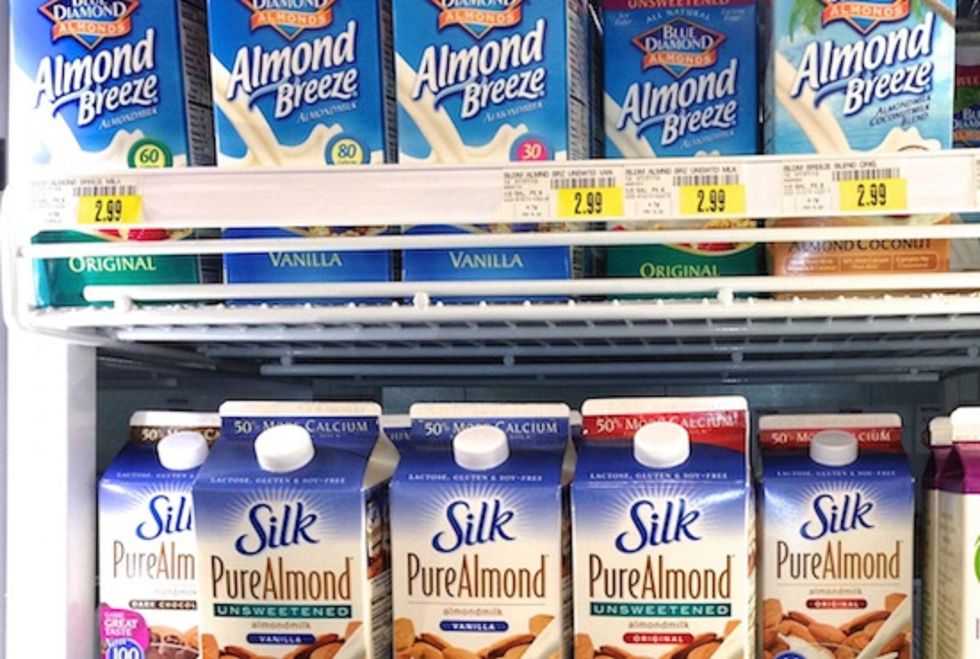Here's What Happened When I Switched from Milk to Almond Milk and Back