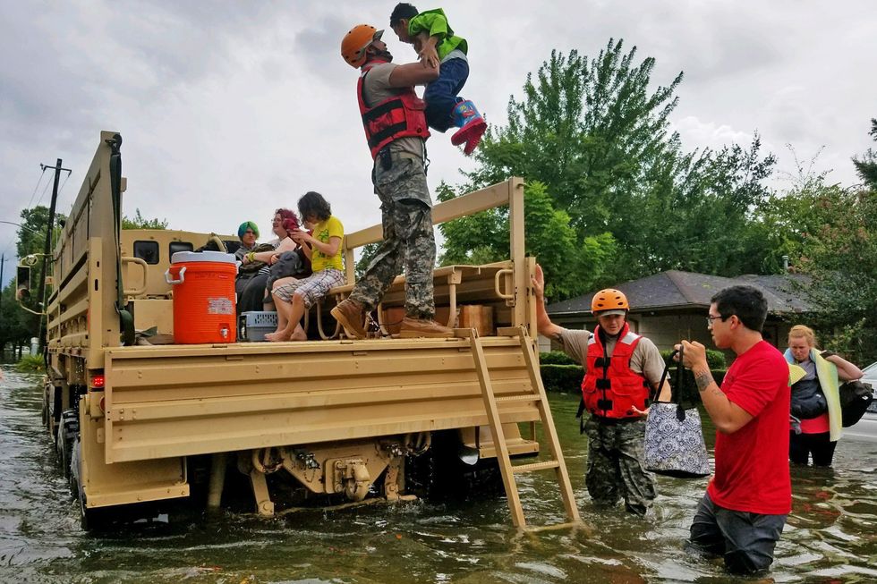 5 Ways You Can Help Houstonians Weather The Horrors Of Harvey