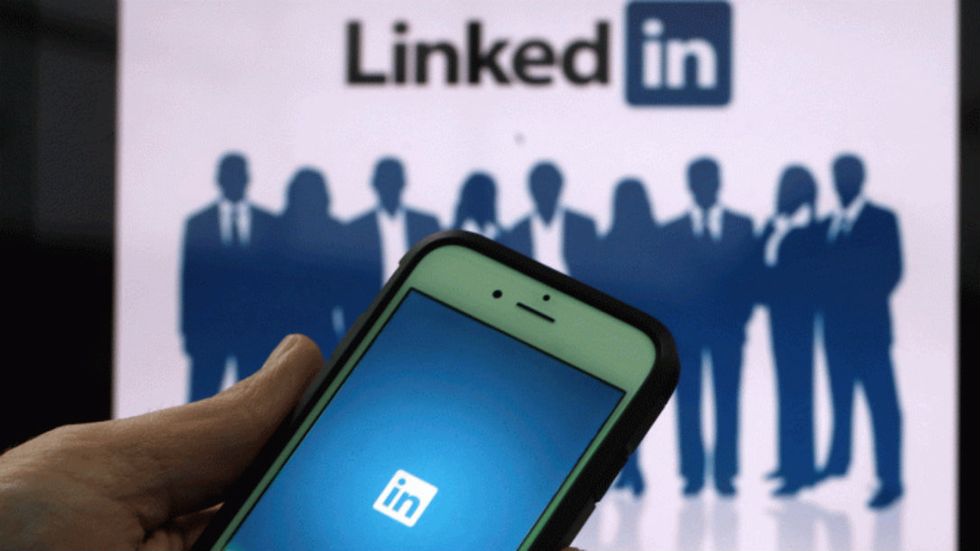 11 Reasons Why Everyone Should Have A LinkedIn
