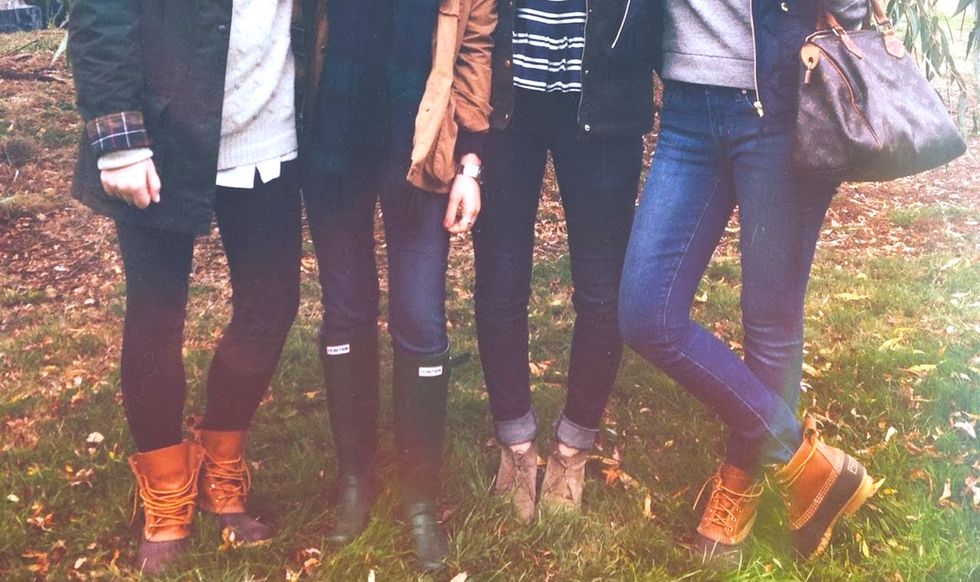 10 Fall Fashion MUST-HAVES For Every College Girl's Closet