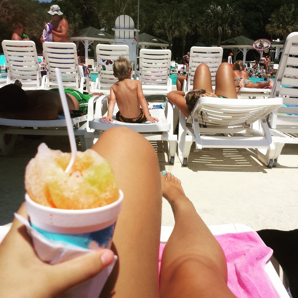 31 Thoughts All Girls Have At The Pool