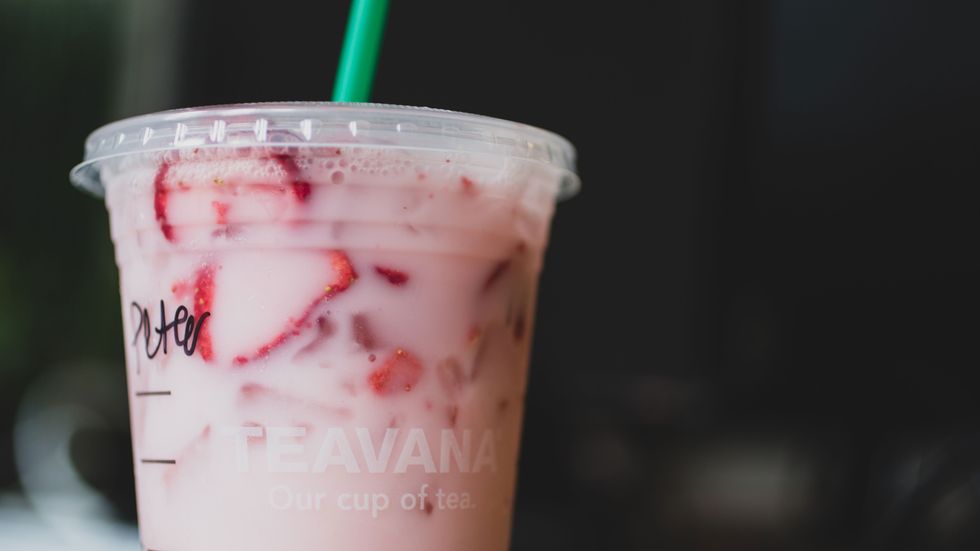 12 Starbucks Iced Drinks You NEED In Your Life