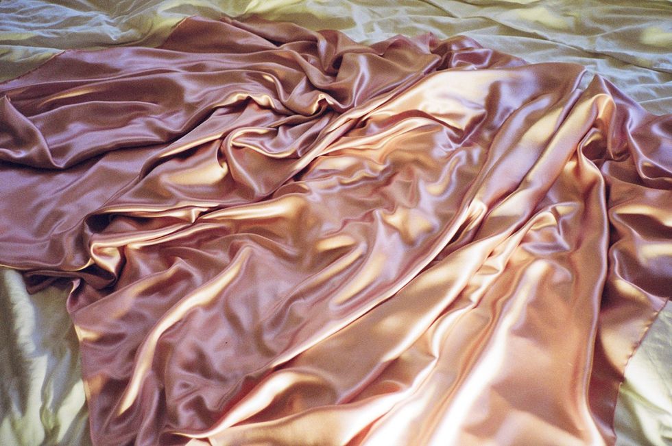 Rose-Gold Verses: A Villanelle