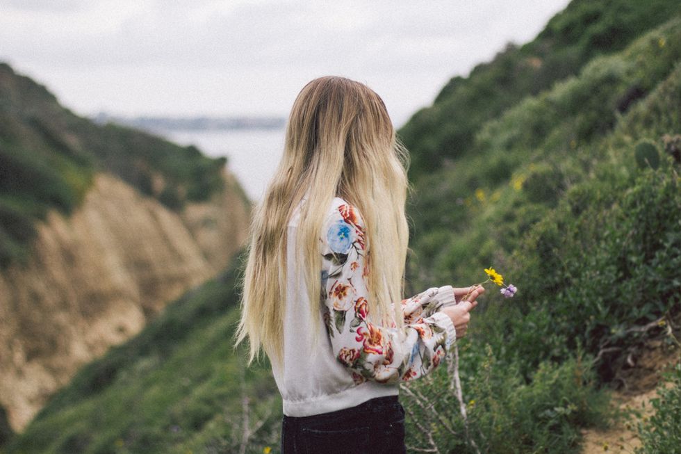 15 Songs To Listen To When You Want To Be Alone