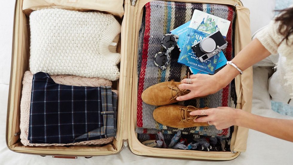 7 Things Everyone Thinks When Packing