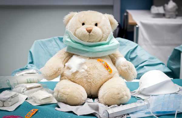 The 17 Symptoms You Exhibit When Your Parents Are Nurses