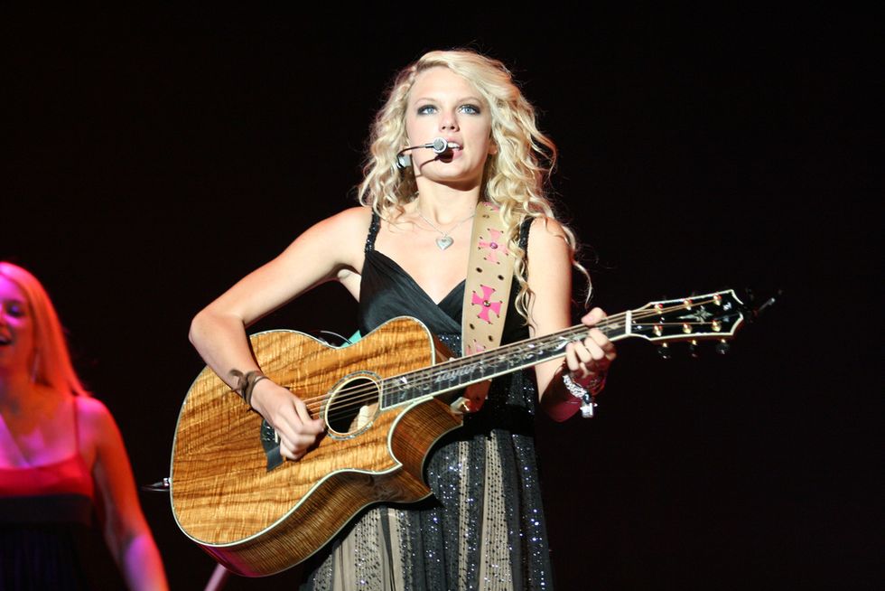 13 Things That Are True If You're An OG Taylor Swift Fan