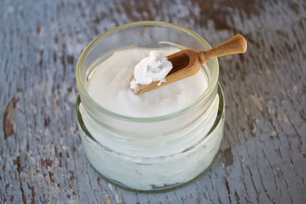 5 Ways To Use Coconut Oil In Your Beauty Routine