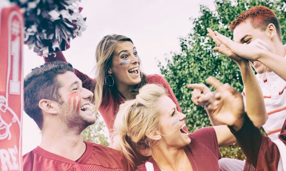 The 12 Tiring Stages Of Making Friends In College