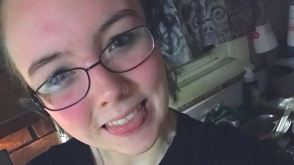 I'm The Girl Blowing Up Your Feed With Selfies And I'm Not Sorry