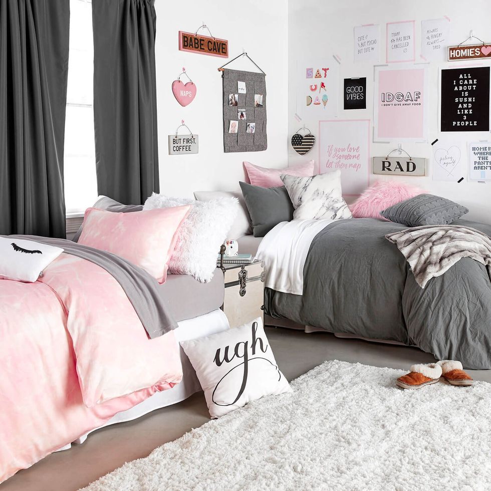 15 Adorable Must-Have Knick Knacks For Your Dorm