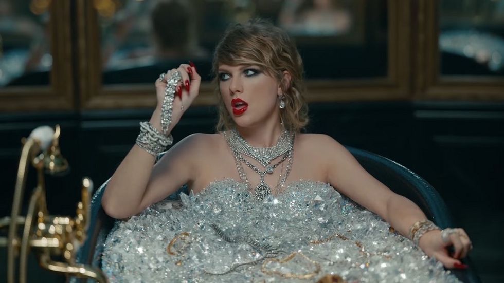 14 Taylor Swift Songs That Changed My Life