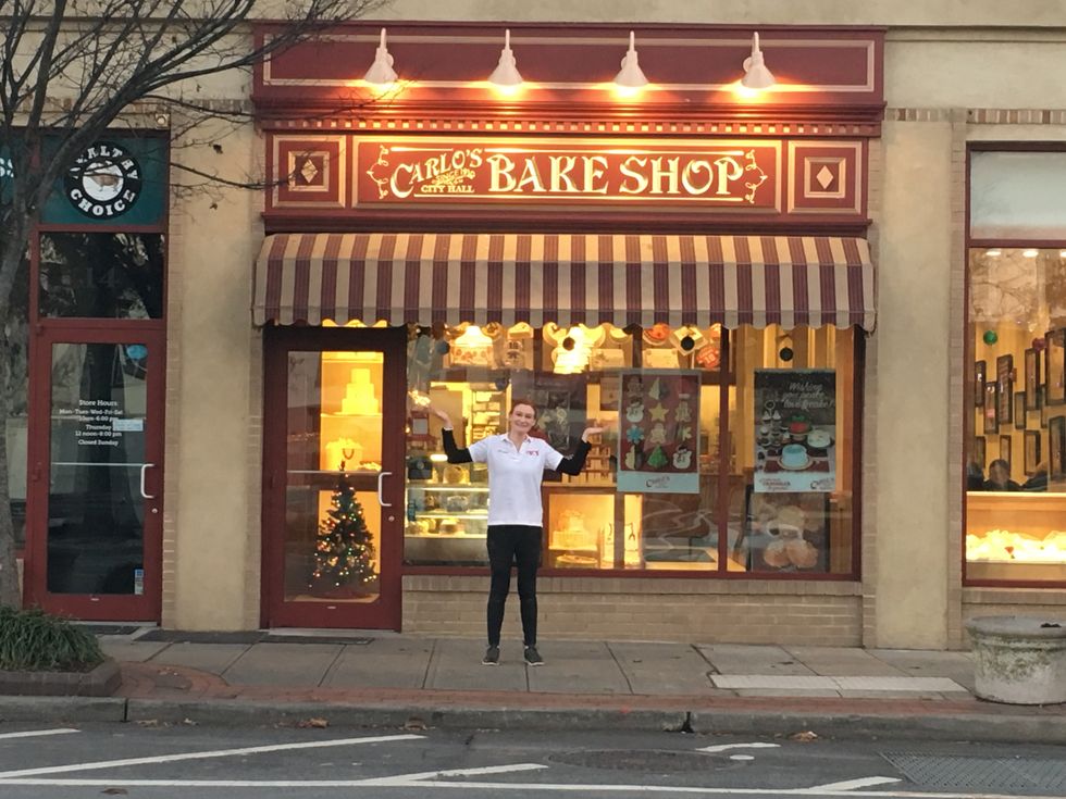 What It's Really Like To Work At Carlo's Bake Shop