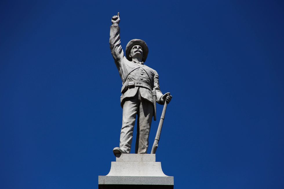 There Is No Good Reasons America Still Has Confederate Statues