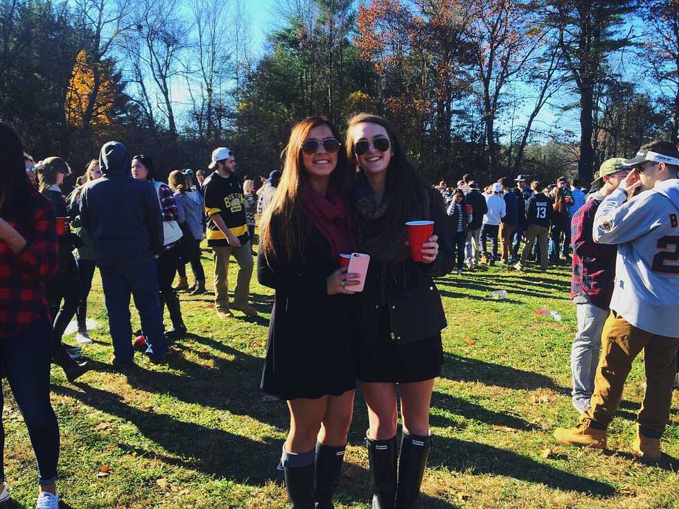 10 Reasons I Am Thankful For My Freshmen Year Roommate