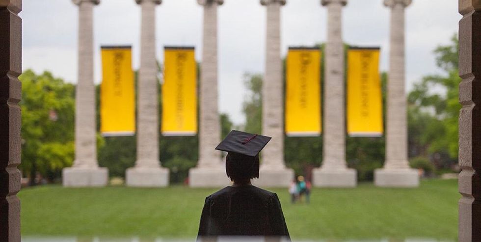 35 Things Undergrads Should Do Before They Leave College, If They're Smart