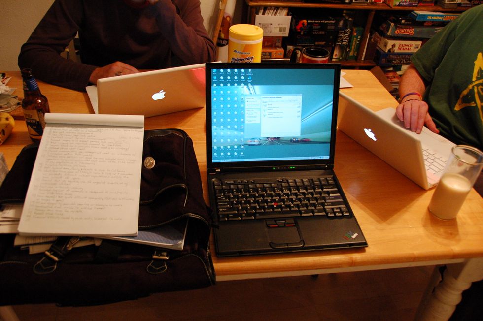 5 Stages Of Computer Failure College Students Go Through