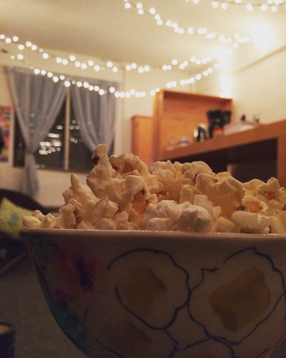8 Healthy Dorm Snacks Broke College Kids Can Actually Afford