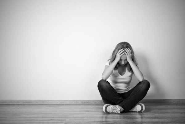 13 Signs Someone Might Be Suicidal