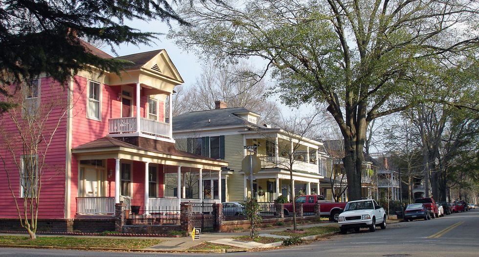 When You Live By A College Campus, Kids Are Going To Party