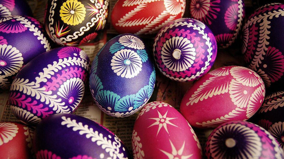 10 Cool Easter Egg Decorating Ideas