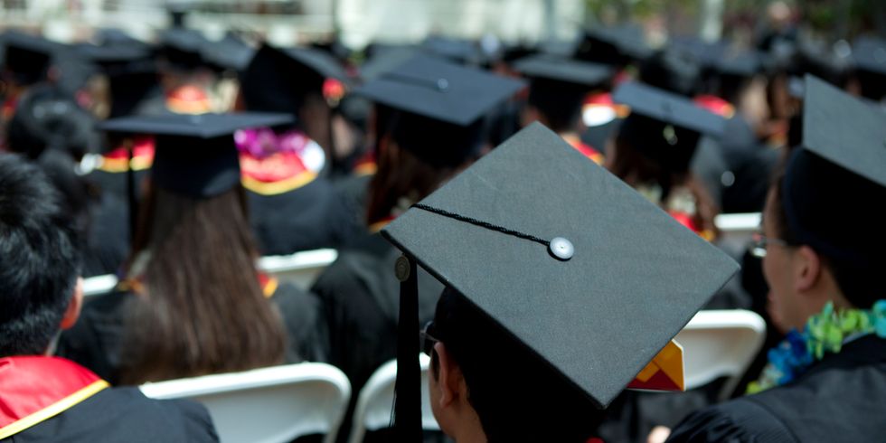 15 Thoughts That Go Through Every Senior's Head