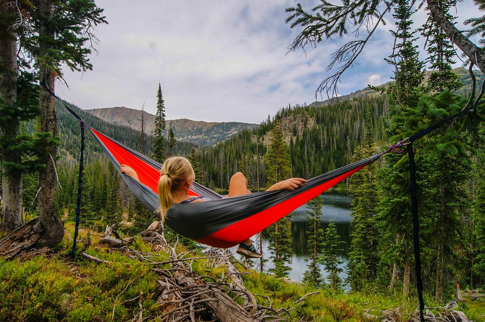 6 Reasons Why Hammocking Is The Best Trend