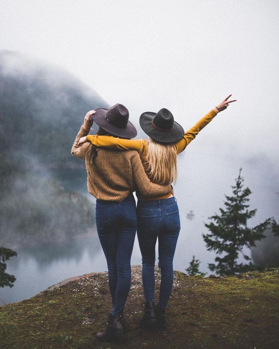 5 Ways To Be A Better Friend To Someone Struggling