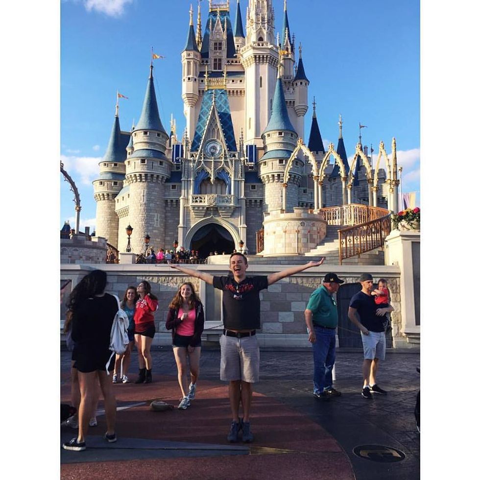 20 Reasons Why You Should Go To Disney World In College