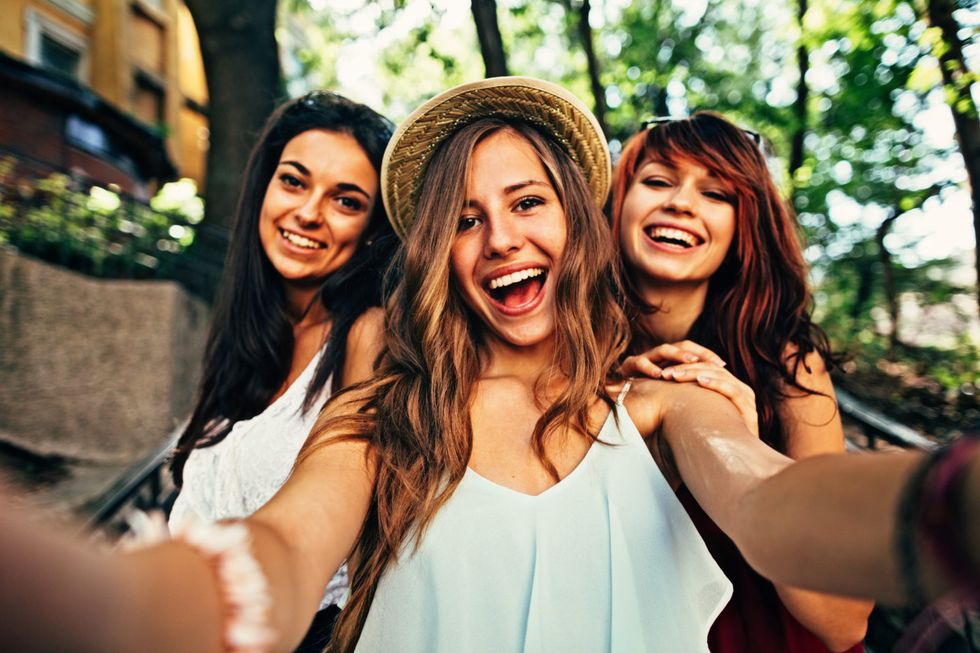 10 Reasons Why I Want A Love Connection Like The One I Have With My Girlfriends