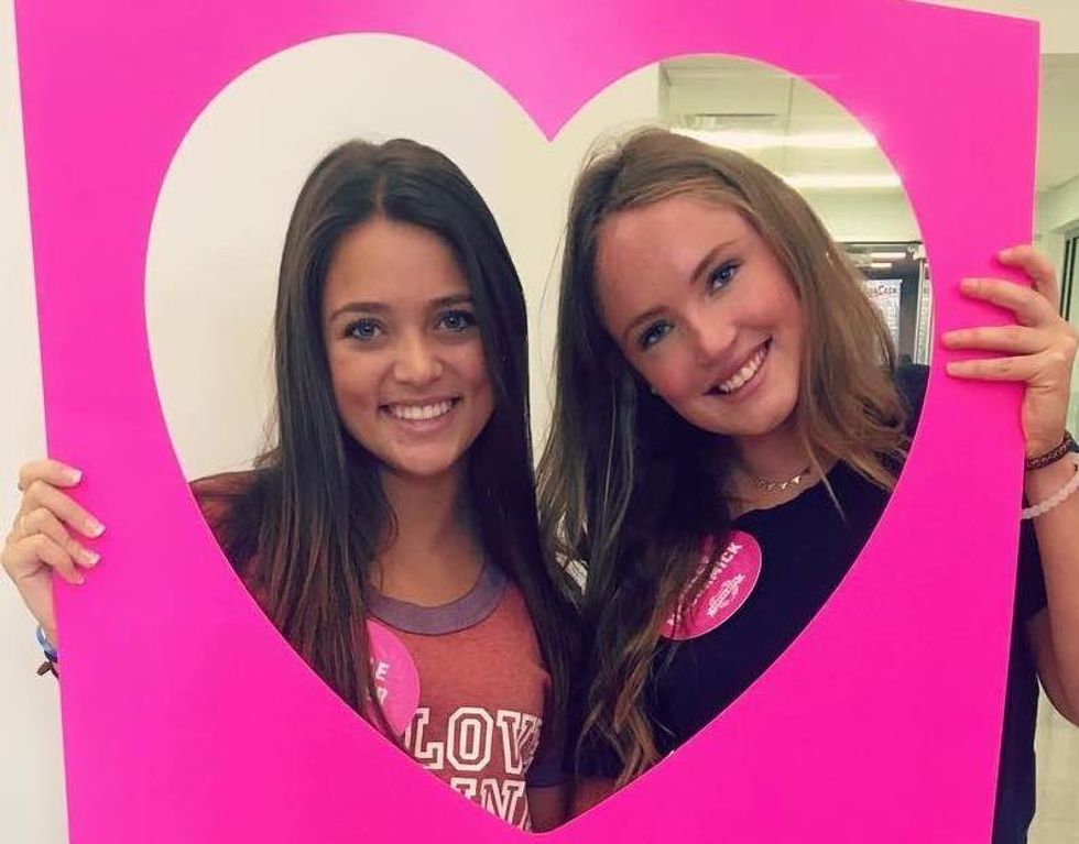 A PINK Rep’s Guide To An Unforgettable College Experience