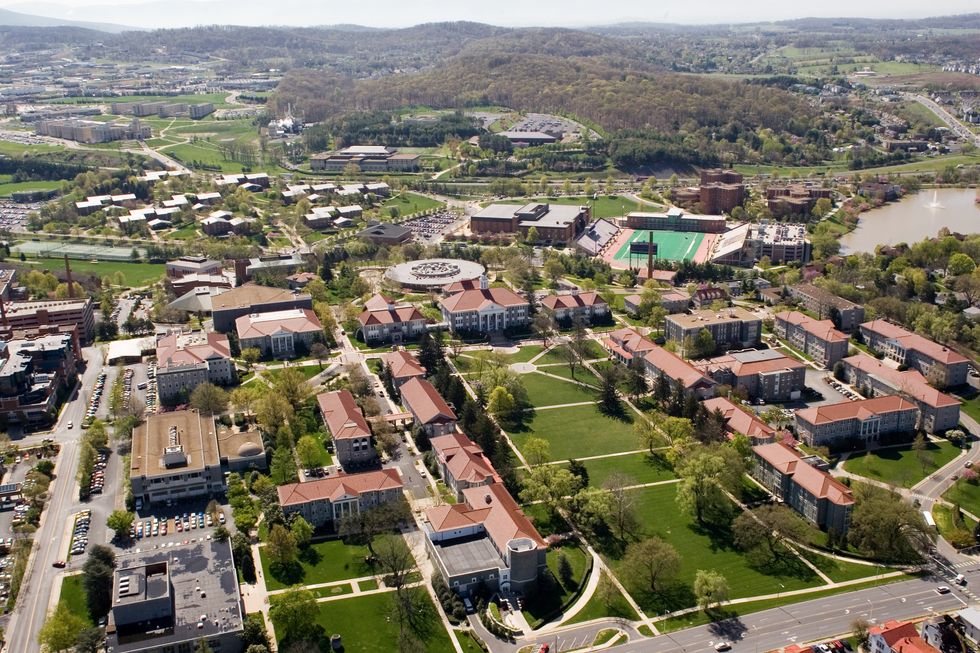 The 15 Best Places To Cry At JMU