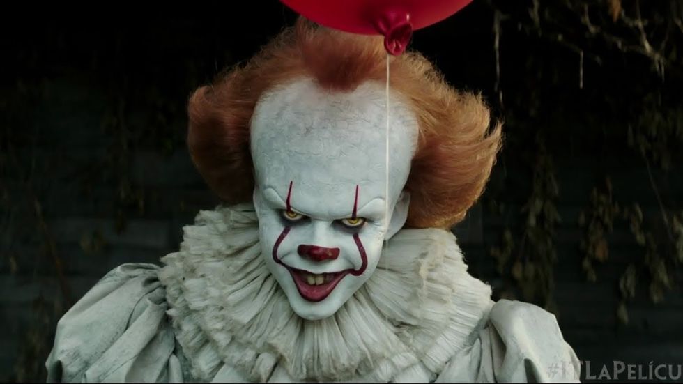 10 Thoughts I Had While Watching "It" Through The Spaces In My Fingers