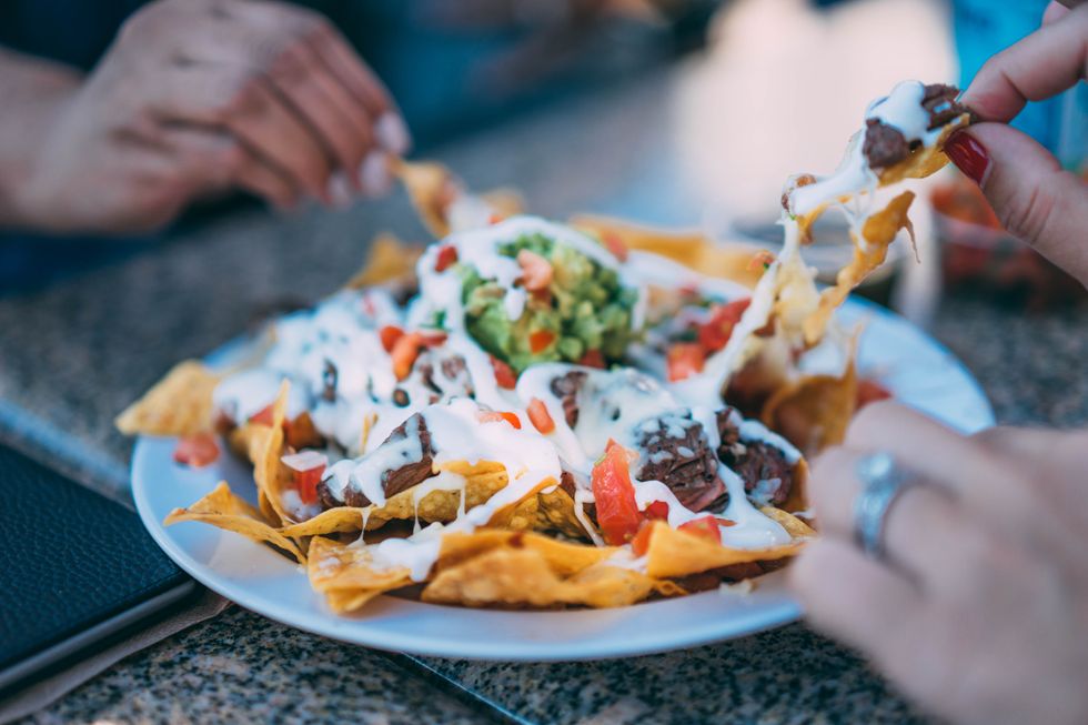 8 Signs You Love Food (Maybe) Too Much