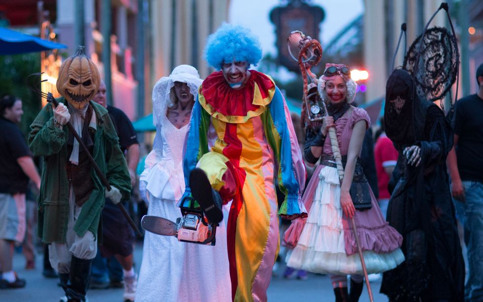 The Dos And Don'ts Of Halloween Horror Nights