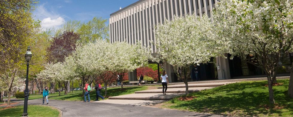 Why The First Month of College Isn't Always Easy For an Over-involved Student