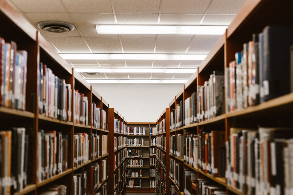13 Thoughts You've Had If You Live In The Library