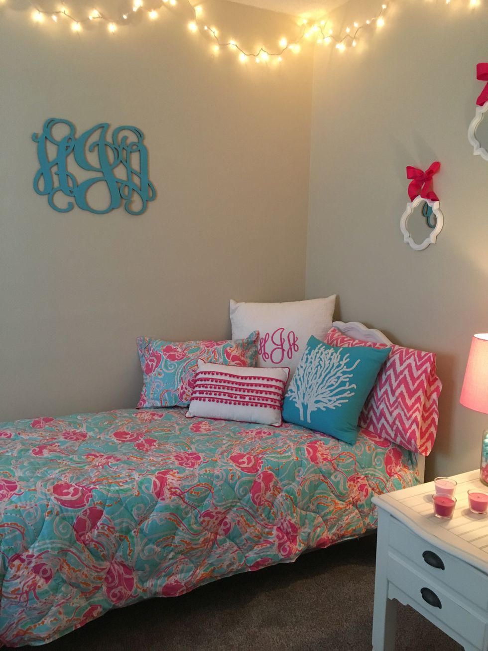 10 Differences About Living Off Versus On Campus