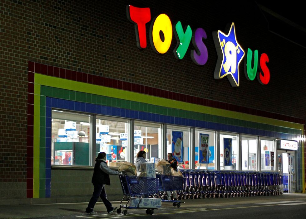 Toys 'R' Us Files for Bankruptcy